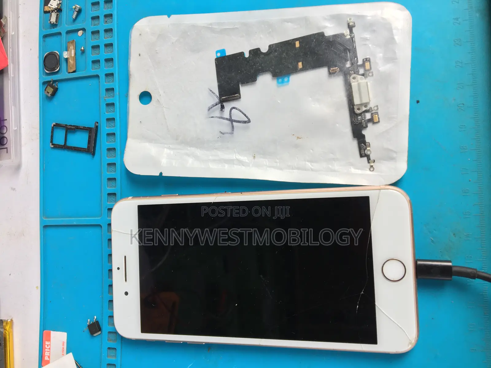 Mobile iPhone/Samsung Repair Service
