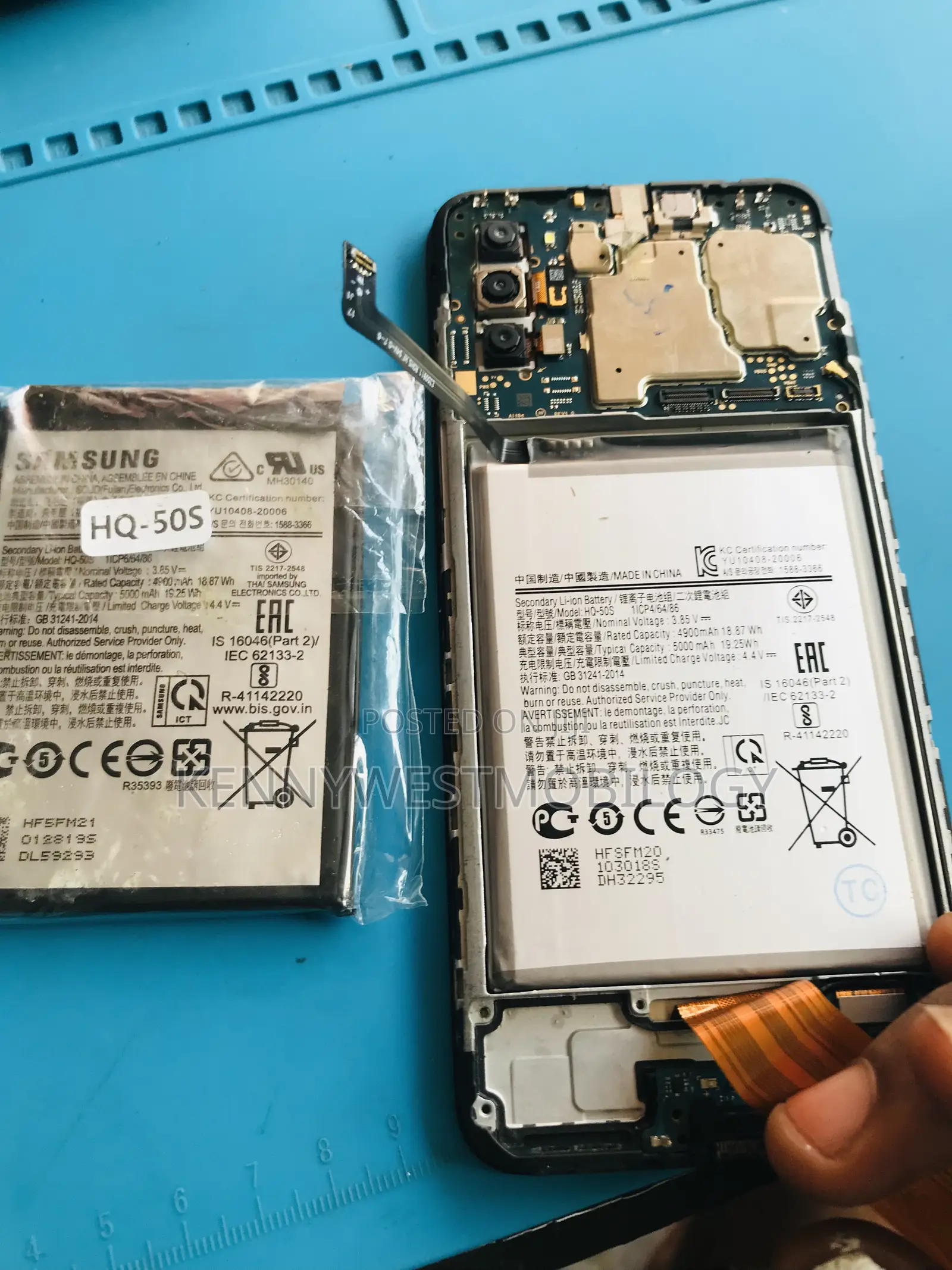 Mobile iPhone/Samsung Repair Service