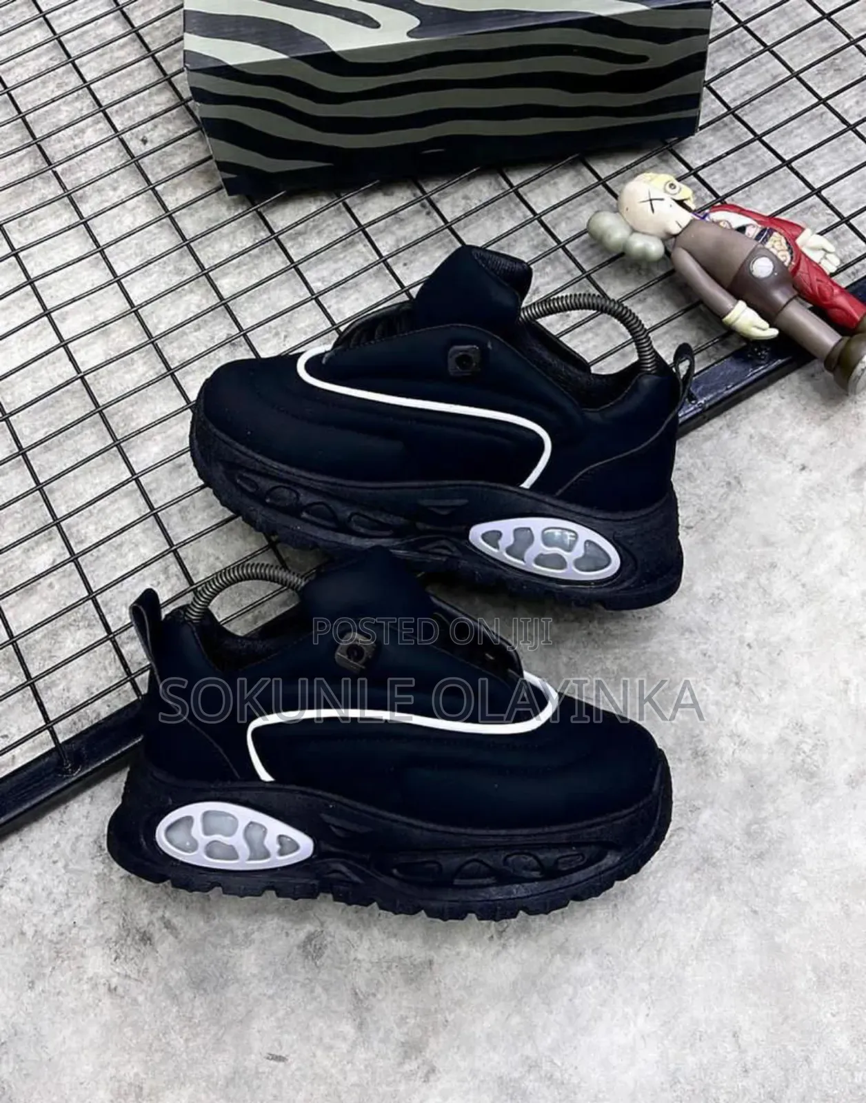 Luis Vuitton Air Sneakers