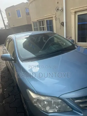 Toyota Corolla LE 4dr Sedan (1.8L 4cyl 4A) 2012 Blue