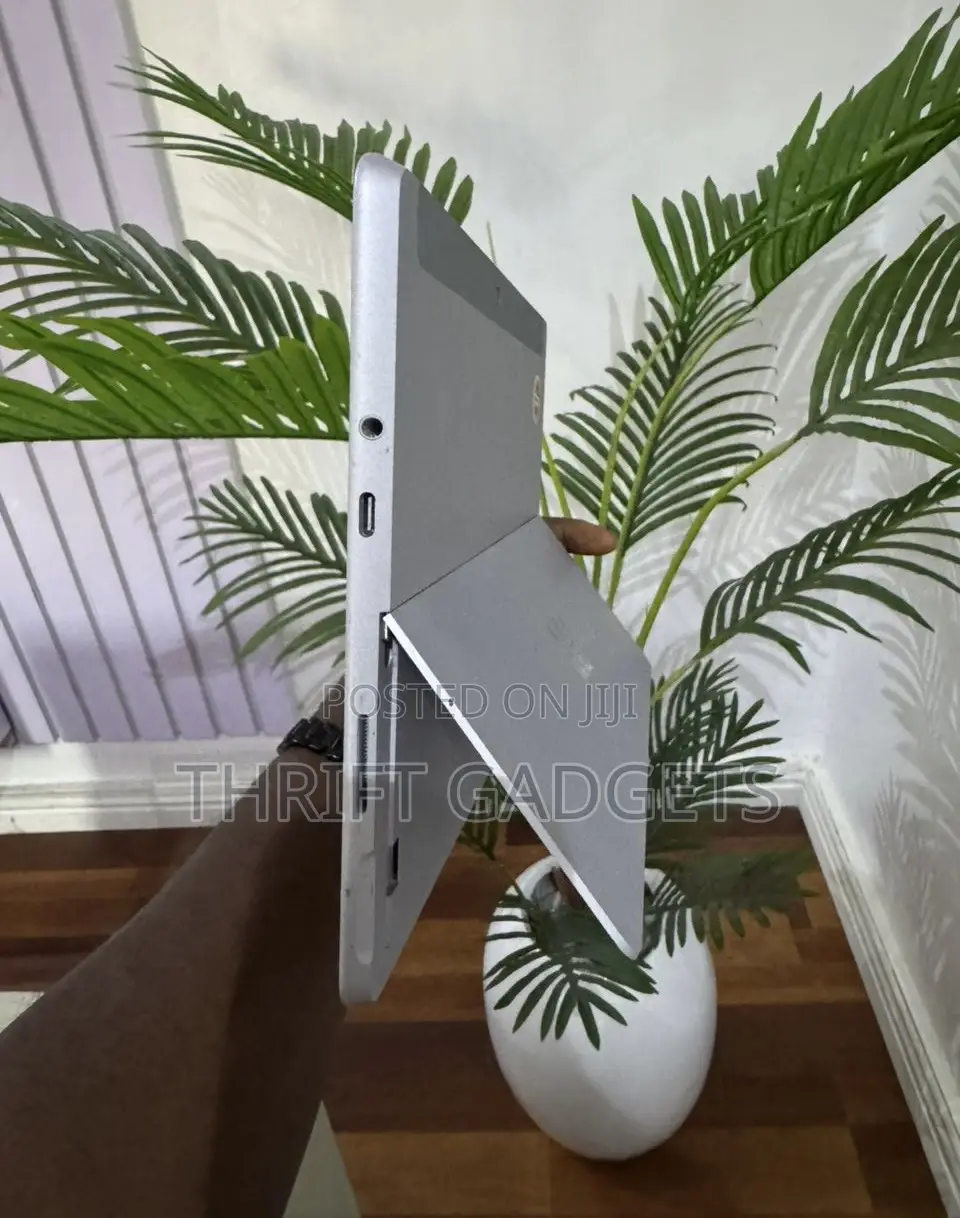Laptop Microsoft Surface Go 4GB Intel Pentium SSD 60GB