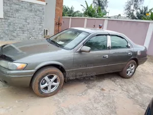 Toyota Camry 2010 Gray