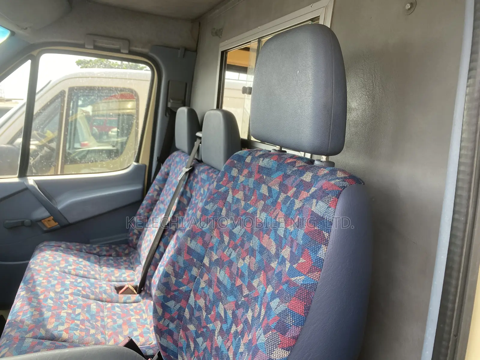 Mercedes-Benz Sprinter 2003 Yellow