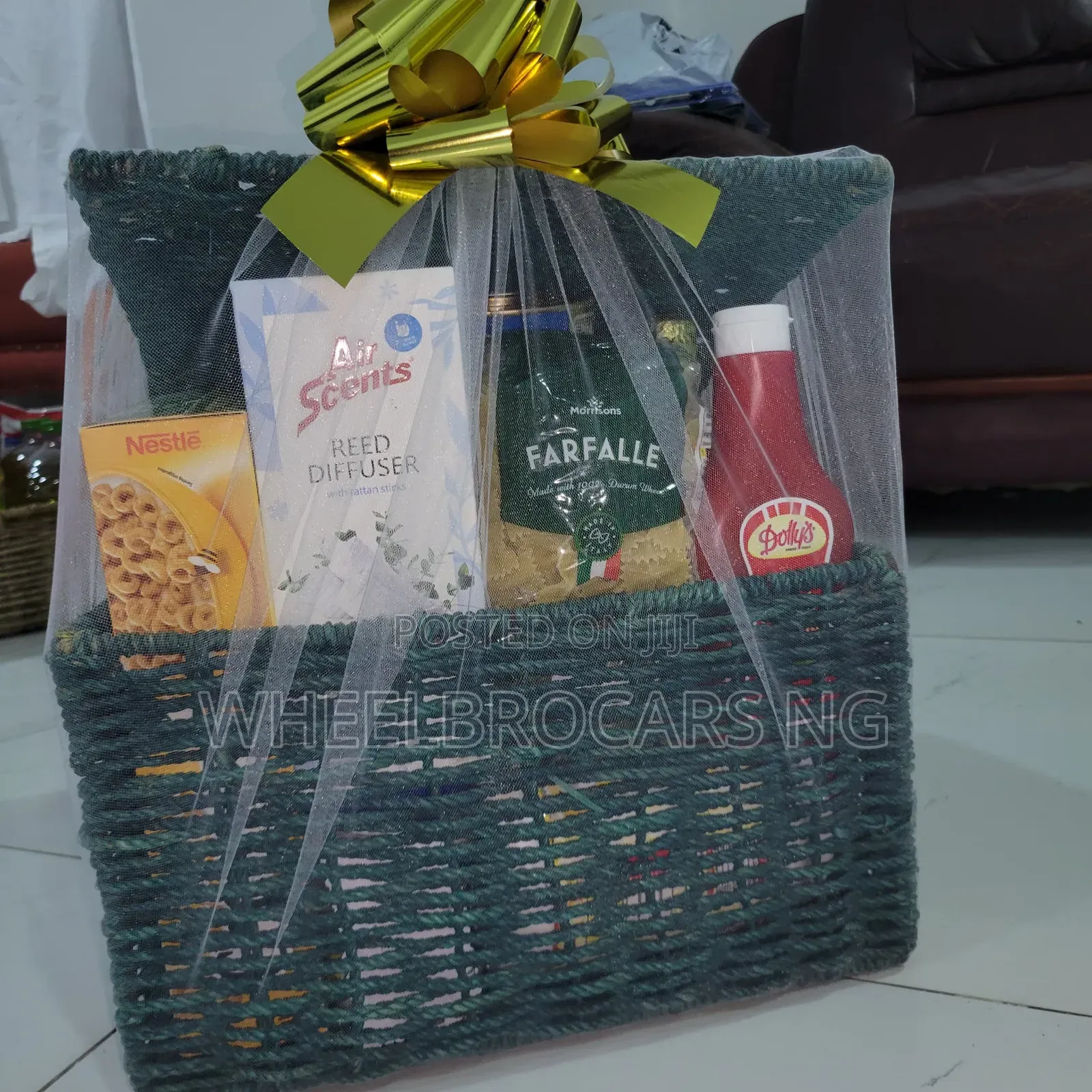 Hamper, Gift Boxes, Gift Sets and Fruit Baskets.