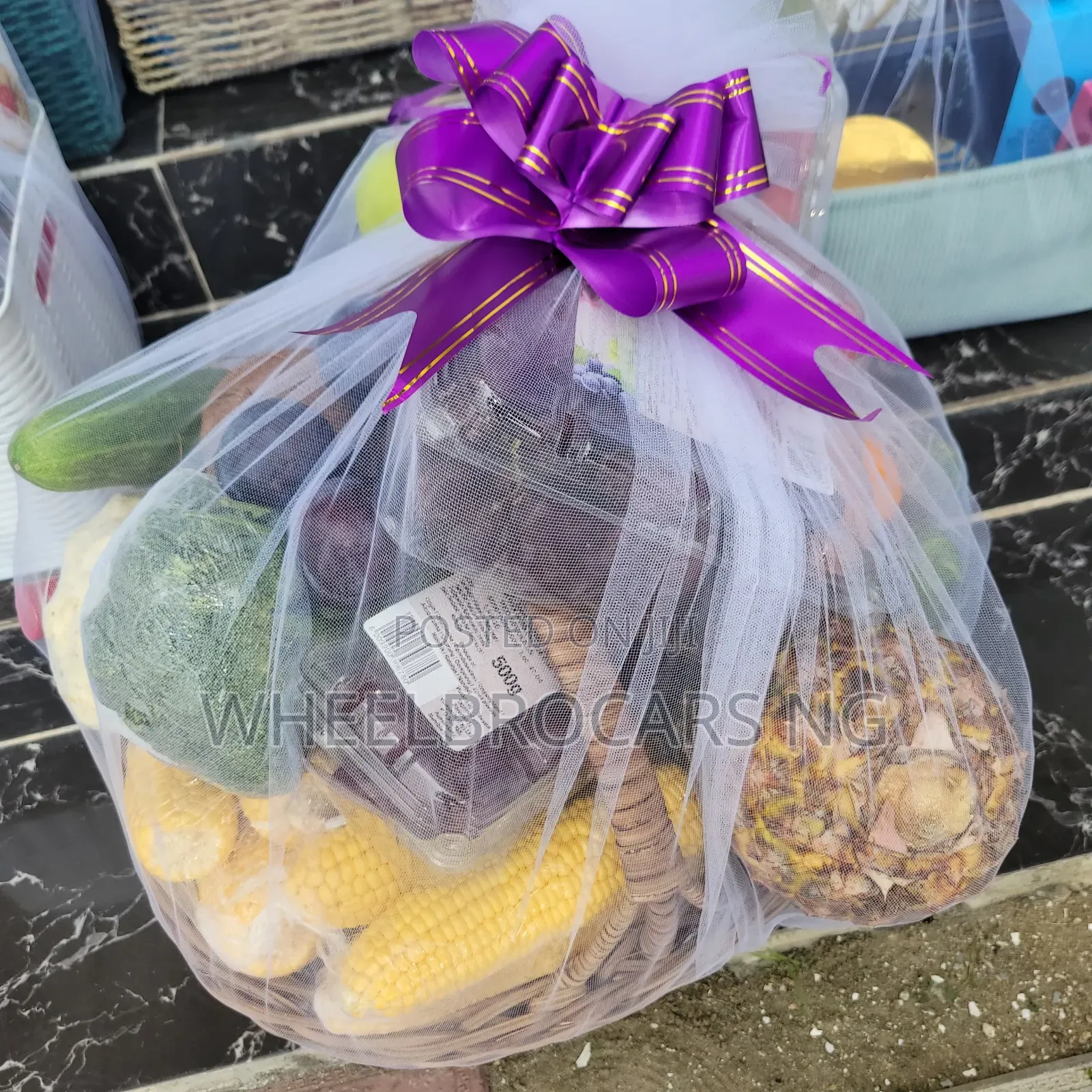 Hamper, Gift Boxes, Gift Sets and Fruit Baskets.