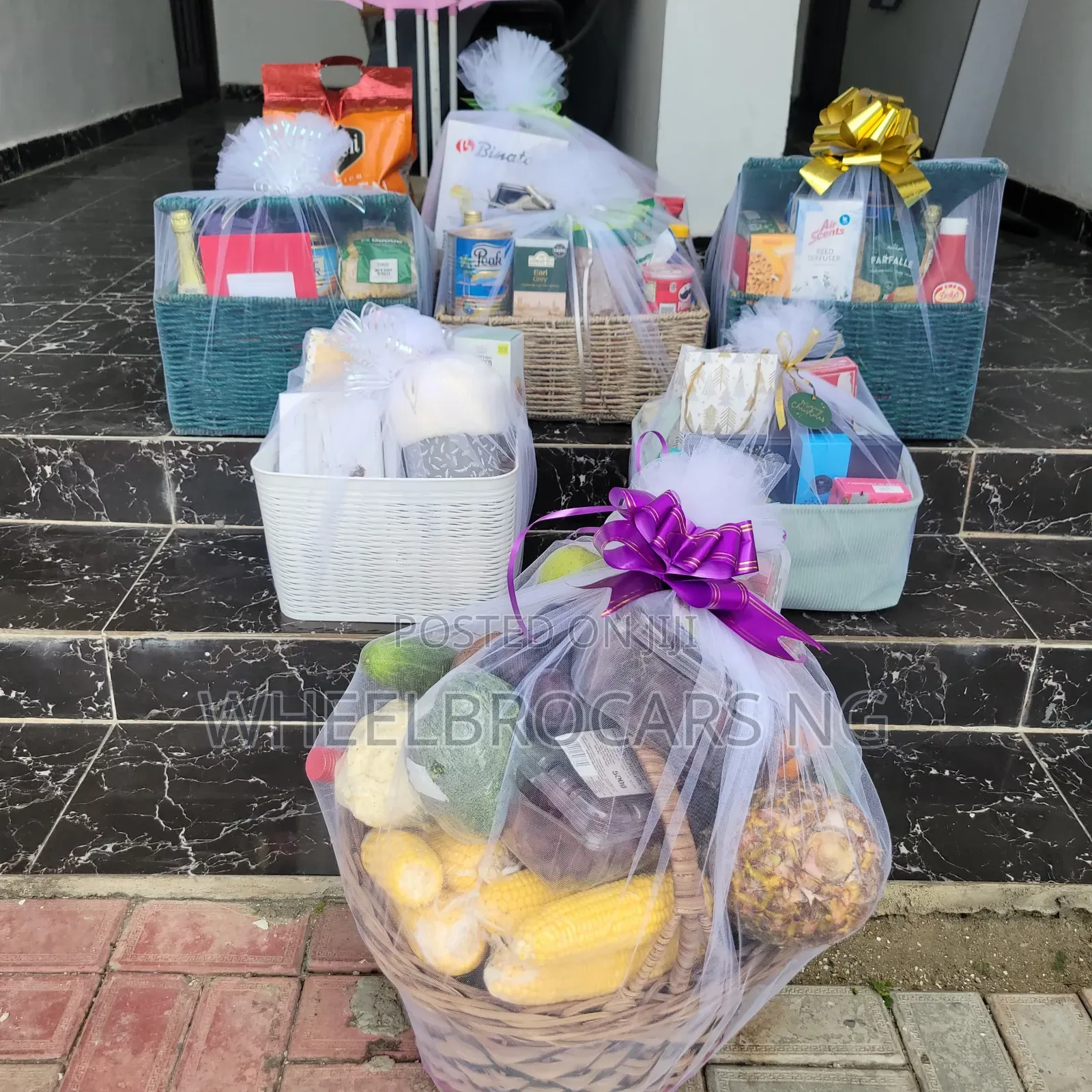 Hamper, Gift Boxes, Gift Sets and Fruit Baskets.