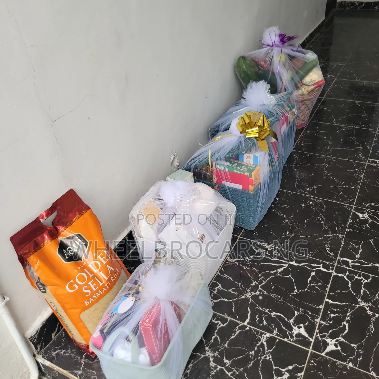 Hamper, Gift Boxes, Gift Sets and Fruit Baskets.