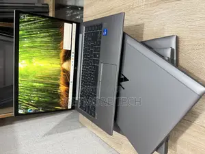 Laptop HP ZBook Firefly G8 16GB Intel Core i5 SSD 512GB