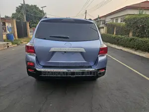 Toyota Highlander V6 2009 Blue