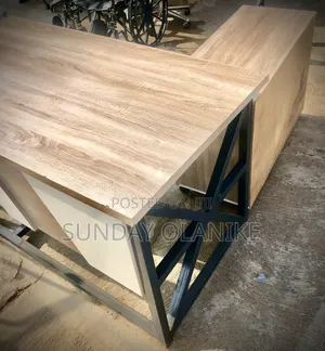 1.4 Executive Office Table
