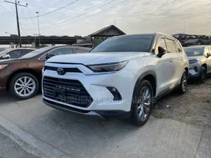 Toyota Grand Highlander Limited AWD 2024 White