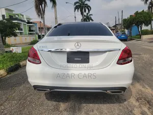 Mercedes-Benz C300 Sport 4Matic Sedan AWD (2.0L 4cyl 7A) 2017 White