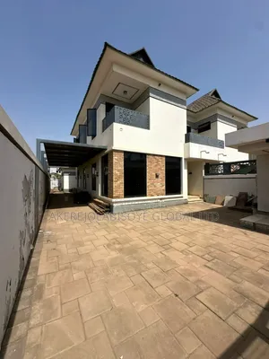 3bdrm Duplex in In An Estate for sale