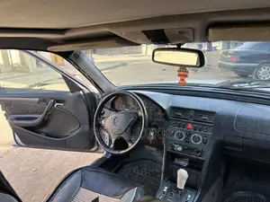 Mercedes-Benz C230 2000 Silver