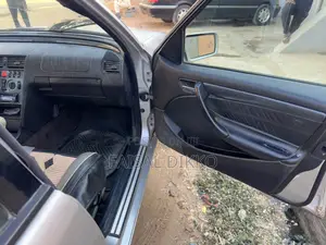 Mercedes-Benz C230 2000 Silver