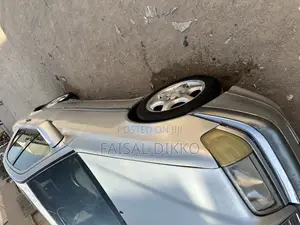 Mercedes-Benz C230 2000 Silver