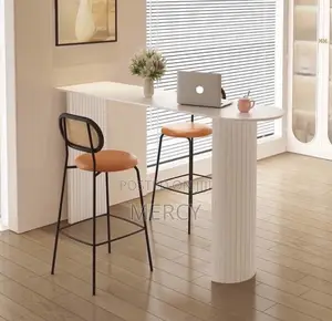 Luxe Bar Chair / Kitchen Island
