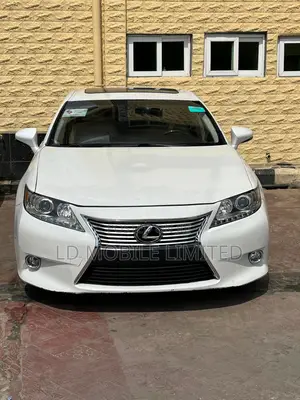 Lexus ES 350 FWD 2014 White