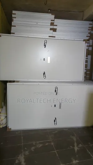 Jinko Non Bificial Panels 650watts