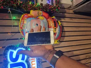 Apple iPhone 6s Plus 128 GB Gold