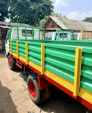Toyota Dyna 200 Registered Dyna 6 Tyres Japan