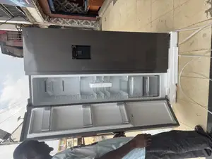 Hisense Side by Side Fridge With Dispenser
