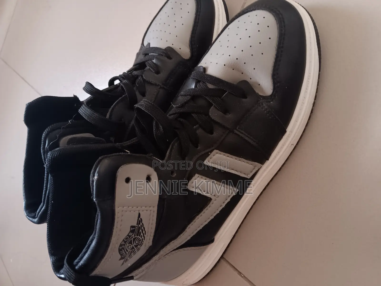Casual Sneakers