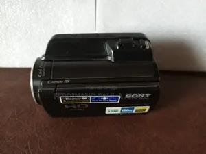 Sony Full Hd Video and Photo Camera With 120gb Harddisk and External S