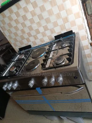 Maxi Gas Cooker 2 Weeks Old