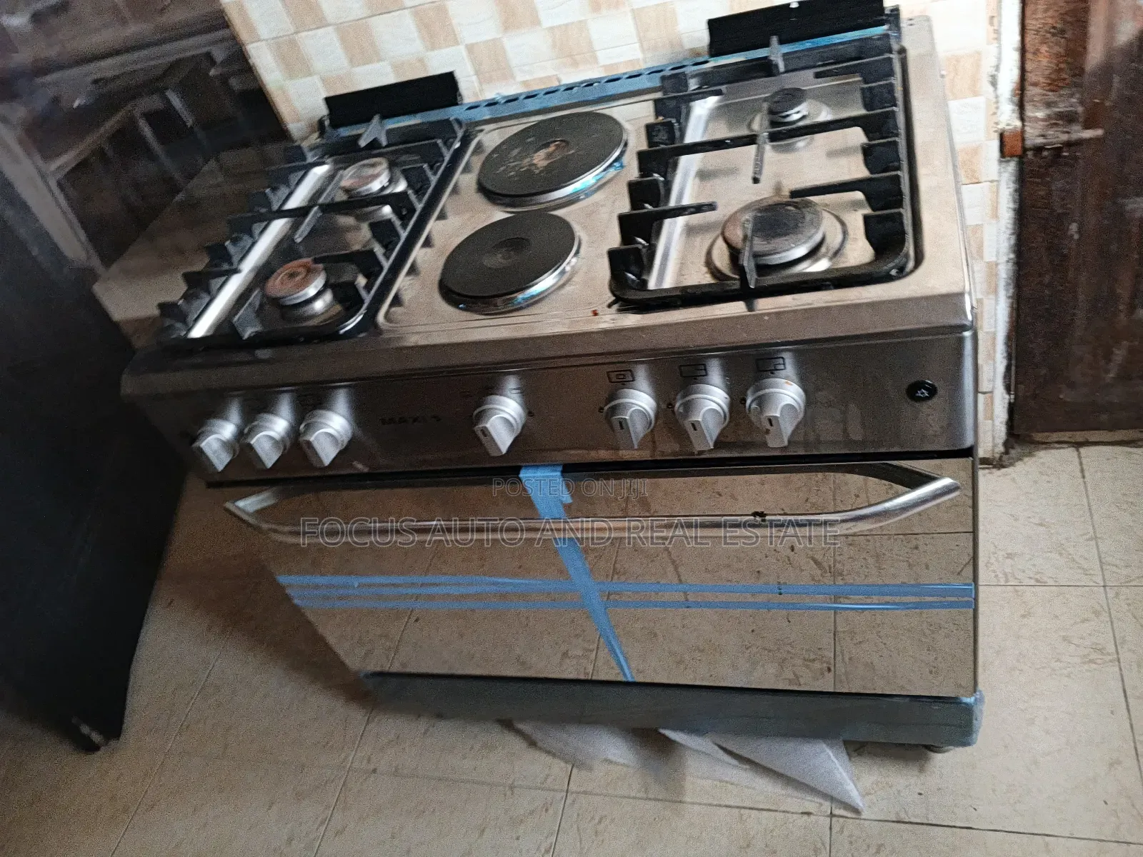 Maxi Gas Cooker 2 Weeks Old