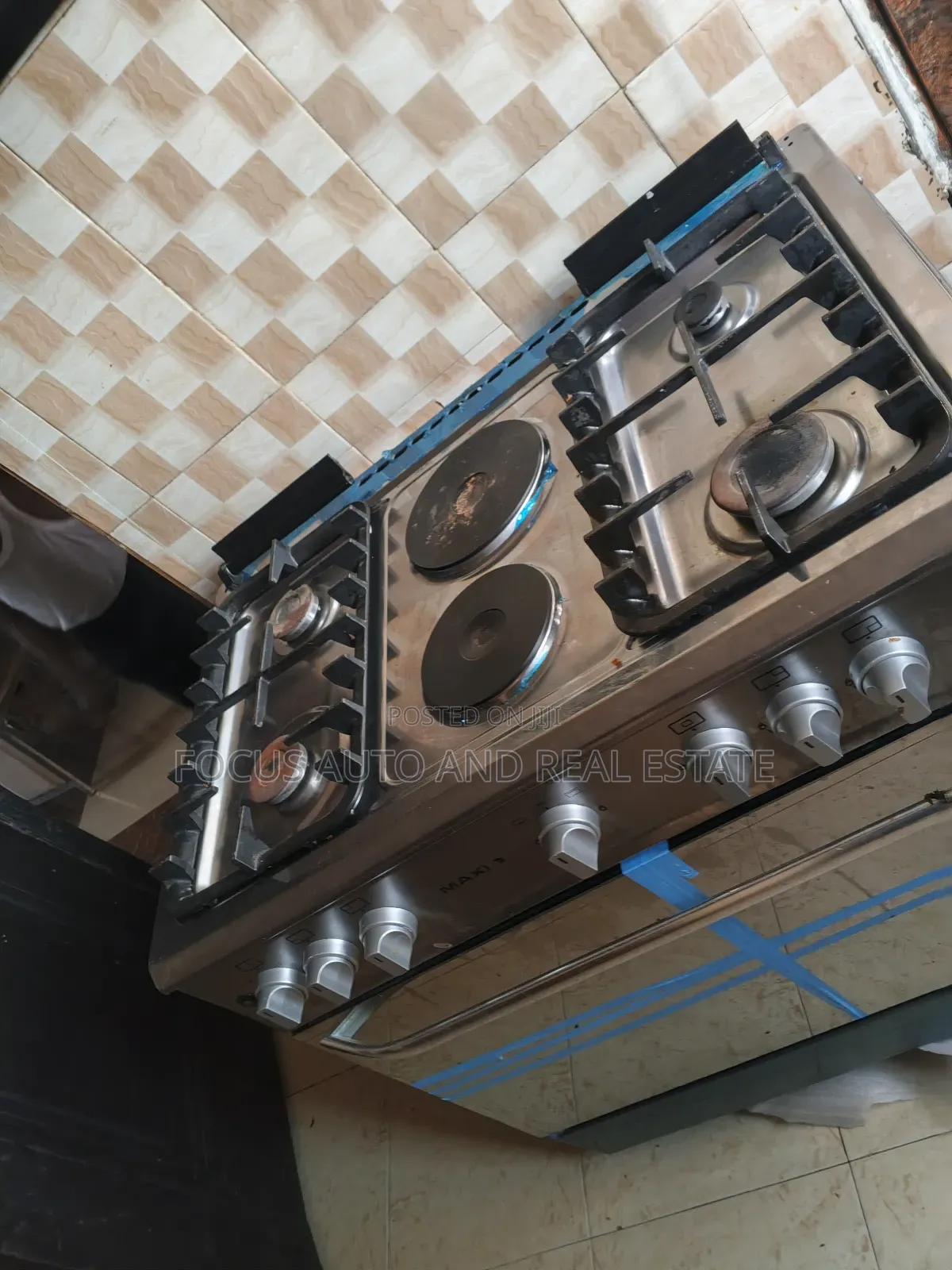 Maxi Gas Cooker 2 Weeks Old