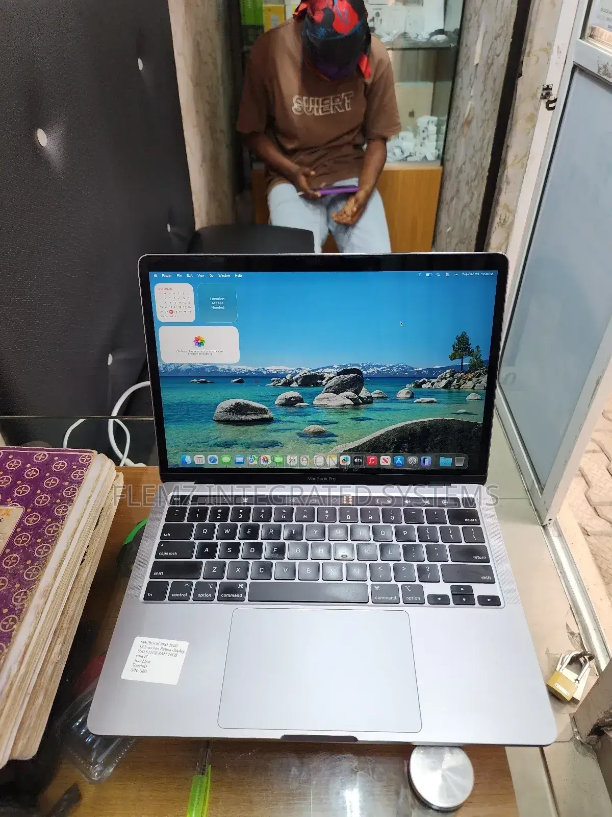 Laptop Apple MacBook Pro 2020 16GB Intel Core I7 SSD 512GB