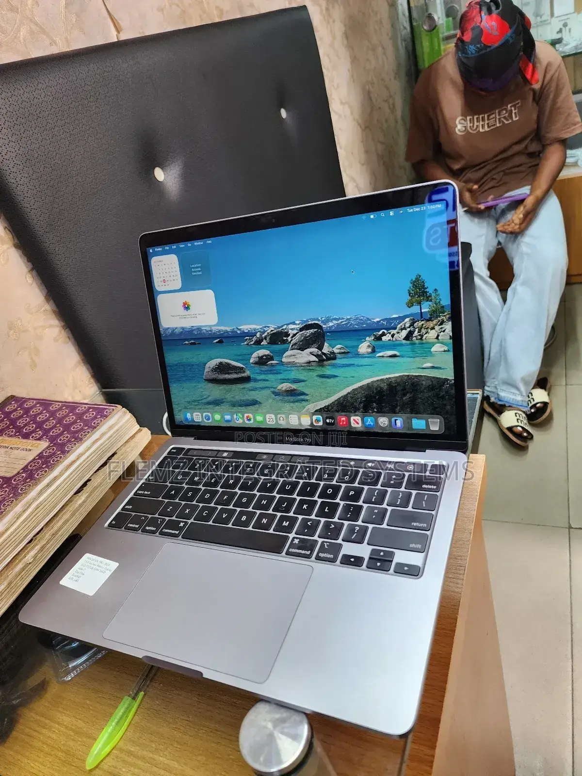 Laptop Apple MacBook Pro 2020 16GB Intel Core I7 SSD 512GB