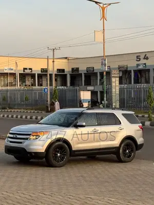 Ford Explorer 2014 Silver