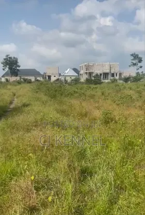 100x40ft (Back of Army Barrack), Agbarha 3million