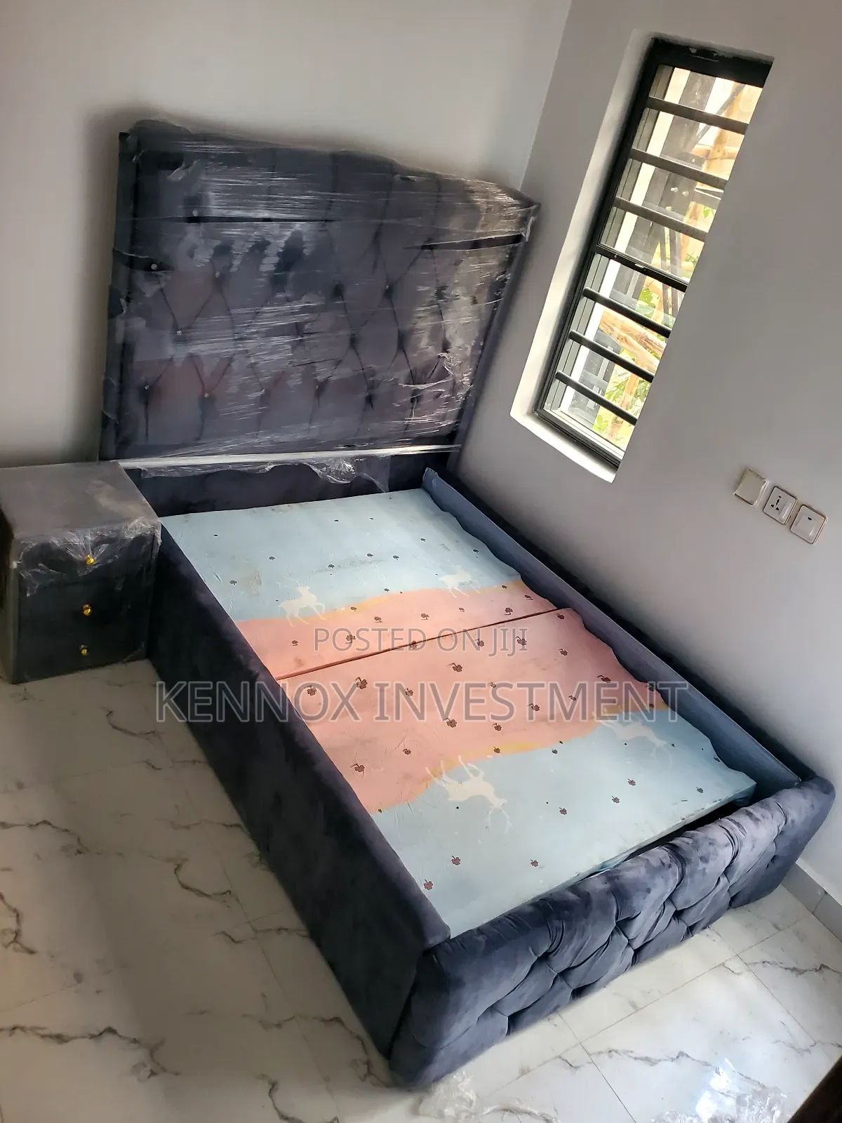 Quality 4ft by 6 Bedframe With 1 Bedside Drawer