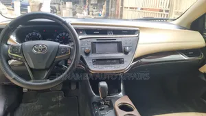 Toyota Avalon XLE Sedar FWD (3.5L 6cyl 6A) 2013 Black