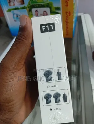 Wireless Microphone With Noise Cancellation