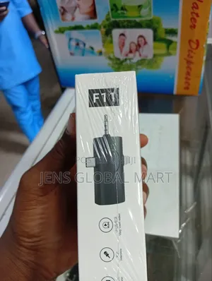 Wireless Microphone With Noise Cancellation