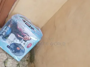18 Inches Wall Fan Simple Installation