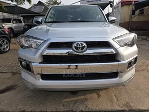 Toyota 4-Runner Limited 4dr SUV 4WD (4.0L 6cyl 5A) 2015 Silver