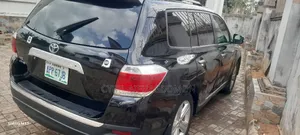 Toyota Highlander 2012 Brown
