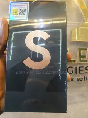 New Samsung Galaxy S22 5G 256 GB Gold