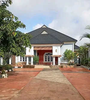 Furnished 3bdrm Bungalow in Port-Harcourt for sale