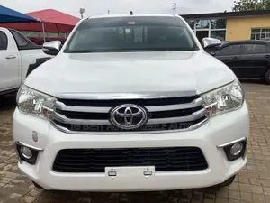 Toyota Hilux Revo Double Cab Petrol 2.7 AWD 2020 White