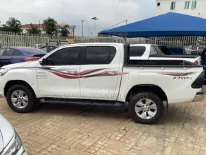 Toyota Hilux Revo Double Cab Petrol 2.7 AWD 2020 White