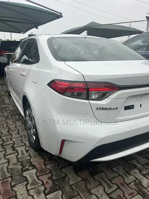 Toyota Corolla 2020 White