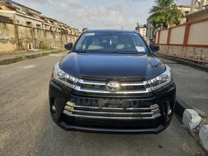 Toyota Highlander XLE 4dr SUV AWD (3.5L 6cyl 6A) 2014 Black