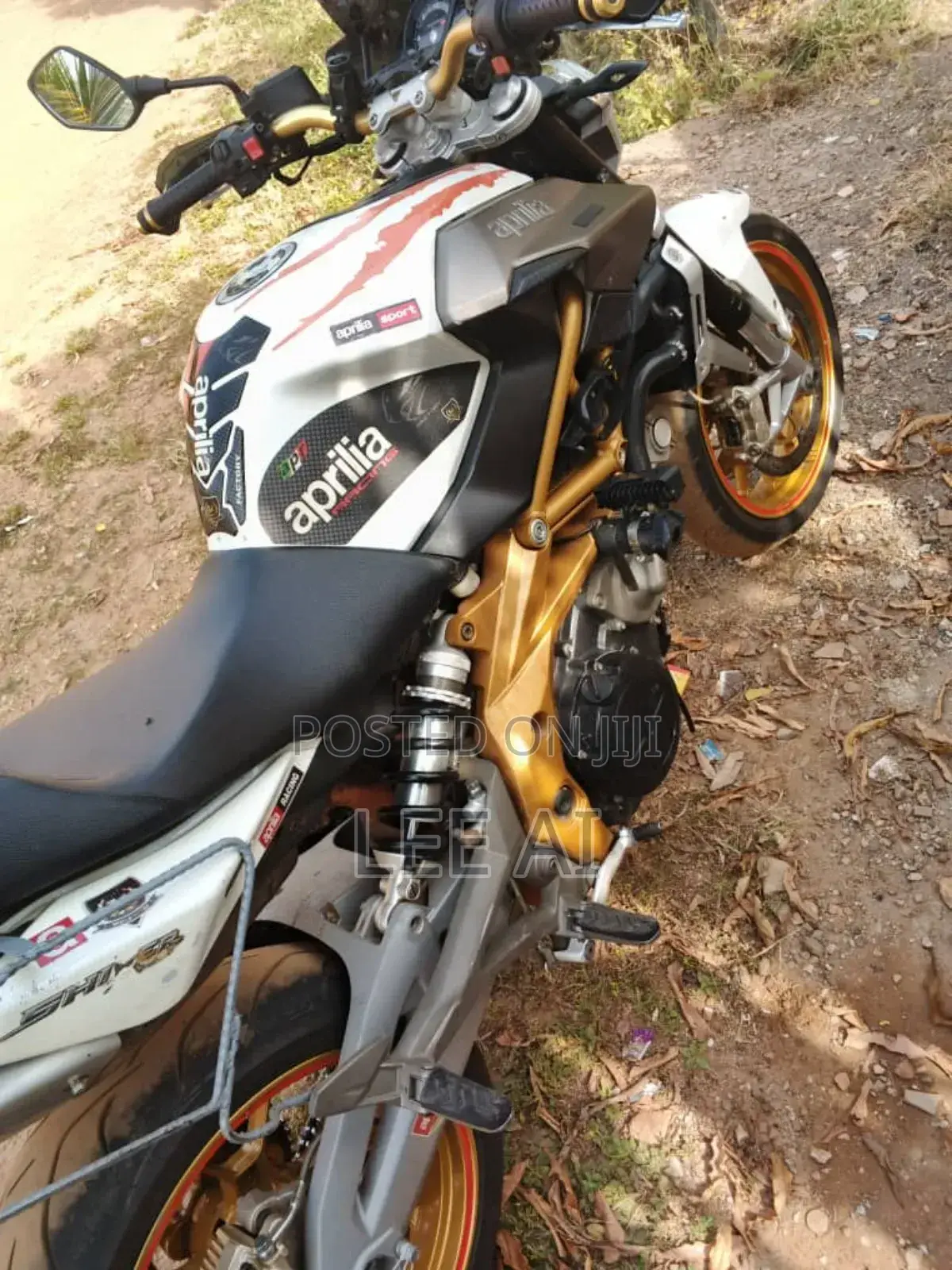 Aprilia Shiver 2015 White