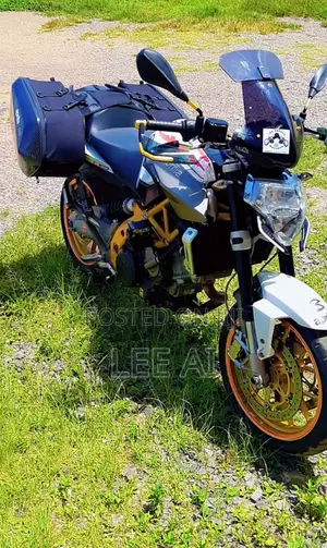 Aprilia Shiver 2015 White